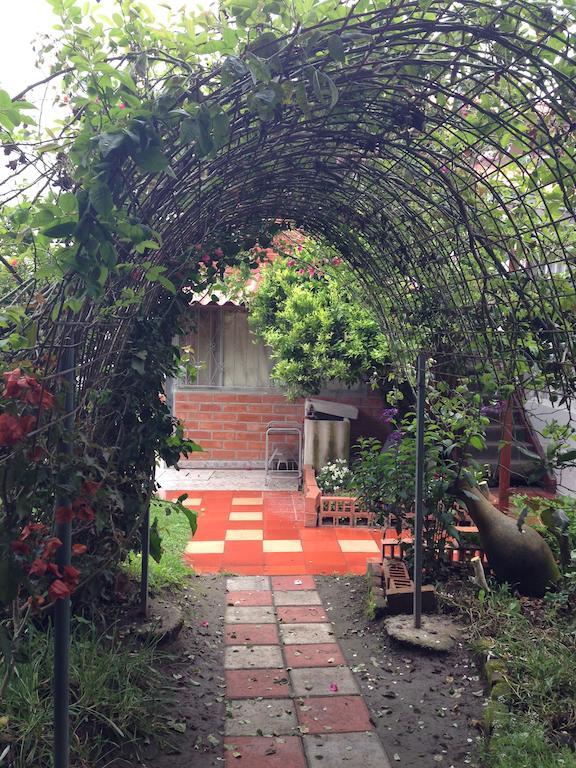 Hostal El Parque ตาบาเบลา ภายนอก รูปภาพ