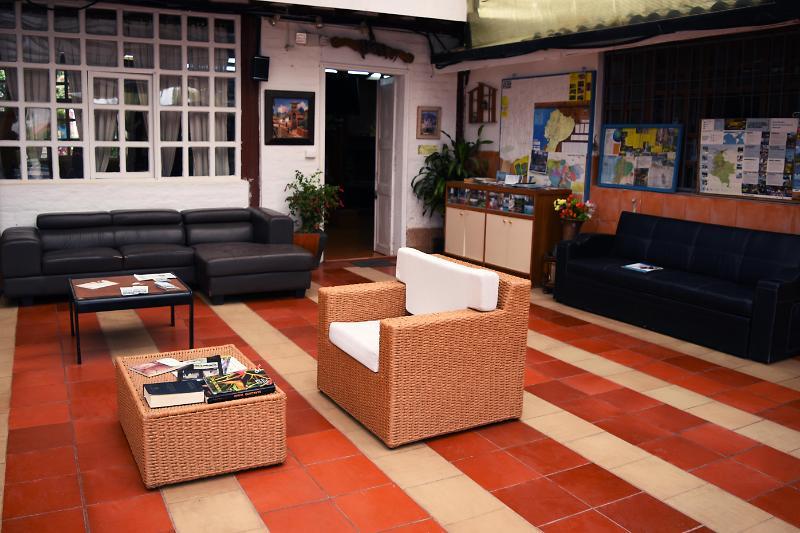 Hostal El Parque ตาบาเบลา ภายนอก รูปภาพ