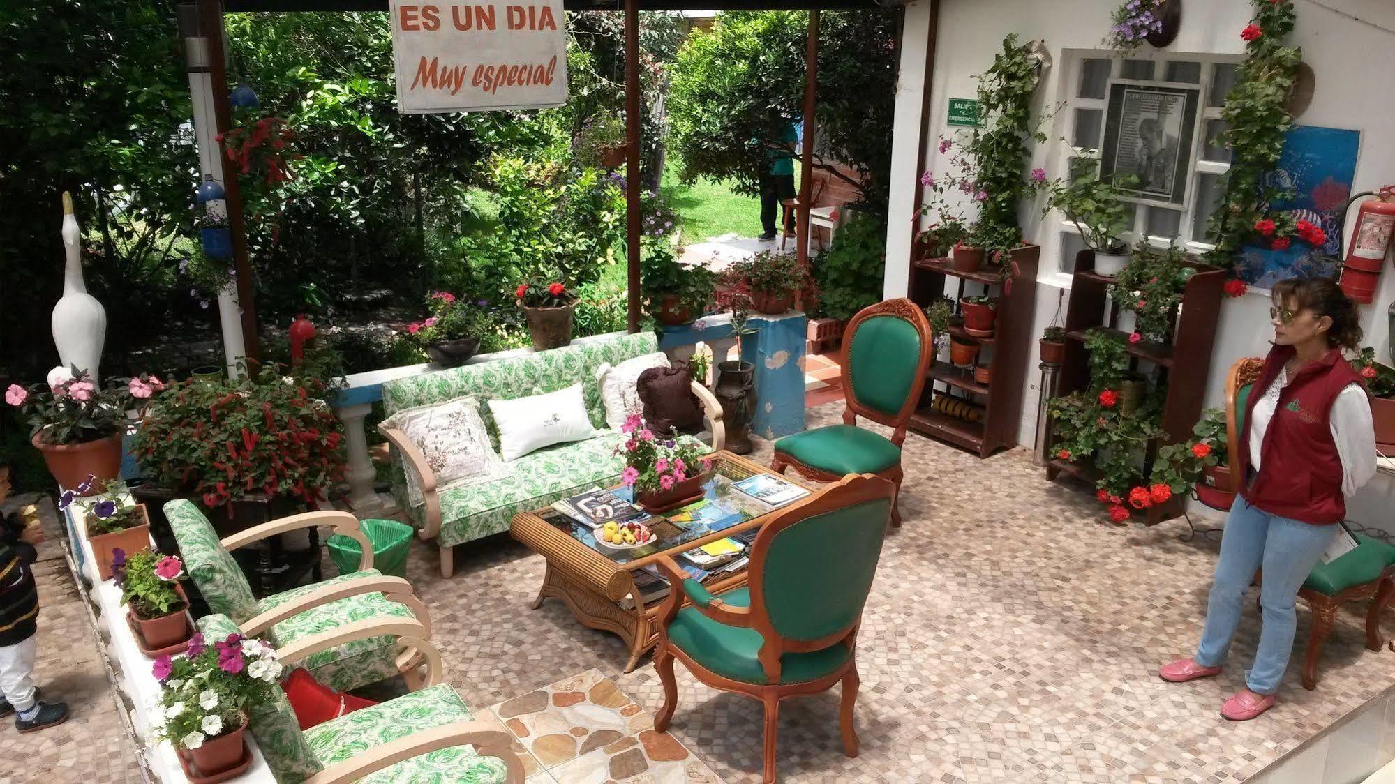 Hostal El Parque ตาบาเบลา ภายนอก รูปภาพ